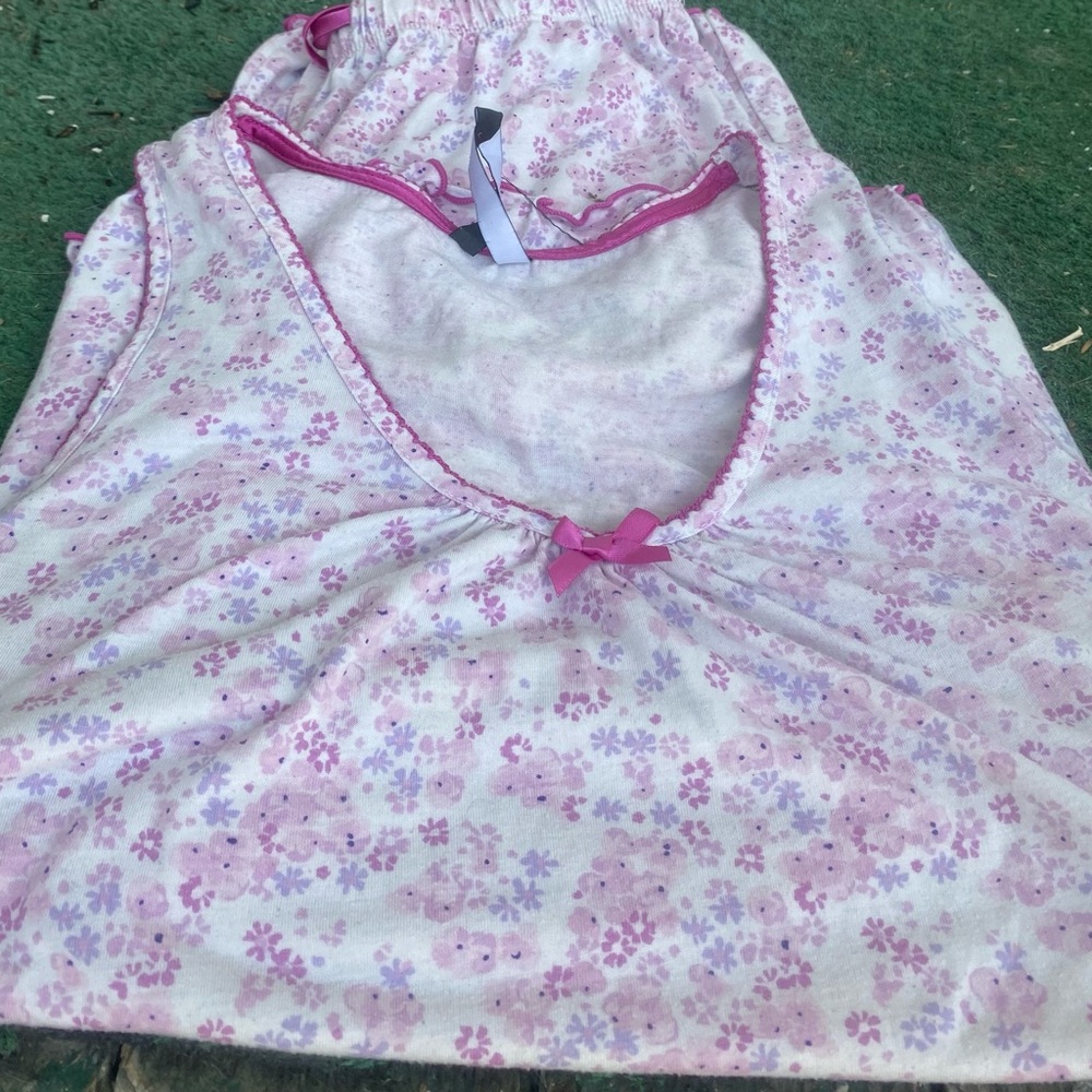 Preowned women’s pajama set size small by Jacklyn intimates